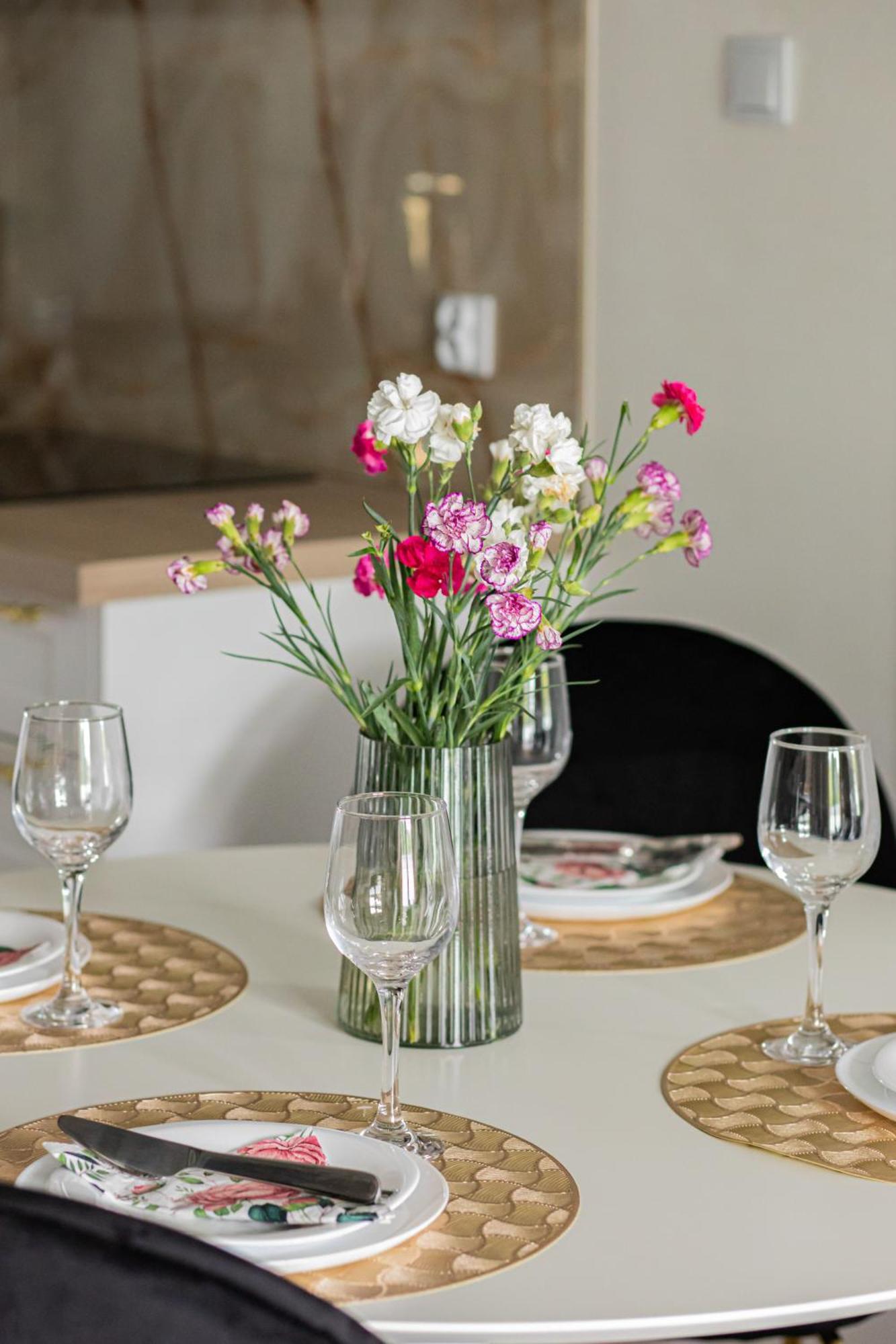 Stylowe Apartamenty Z Parkingiem I Balkonem W Kolobrzegu By Noclegi Renters Zewnętrze zdjęcie