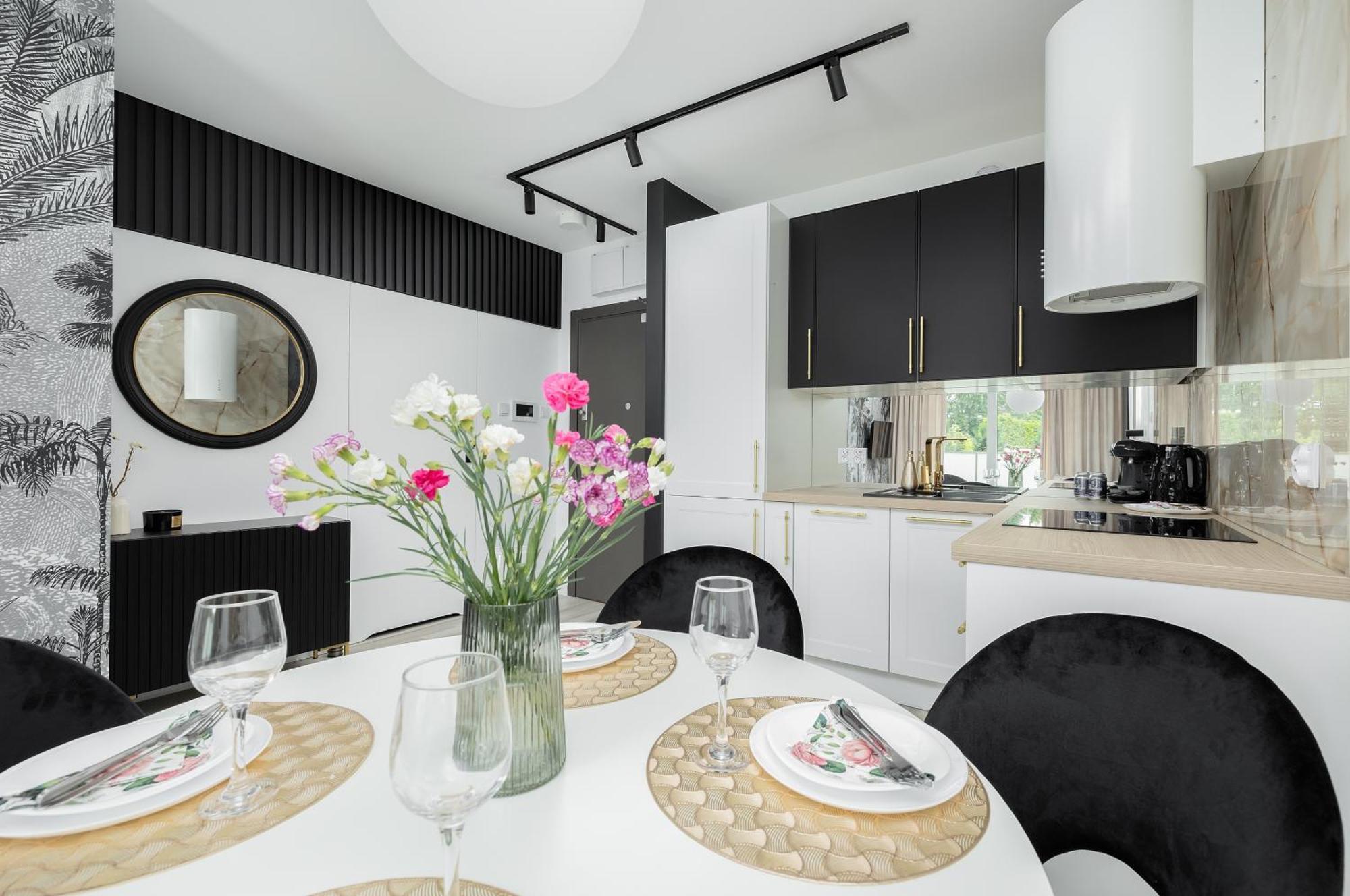 Stylowe Apartamenty Z Parkingiem I Balkonem W Kolobrzegu By Noclegi Renters Zewnętrze zdjęcie